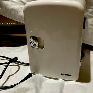 White mini fridge